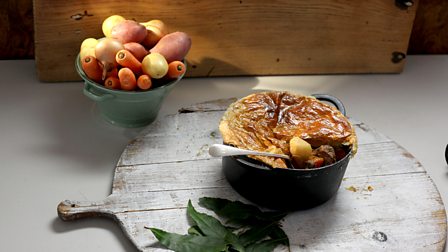 3. Paul Hollywood's Pies & Puds