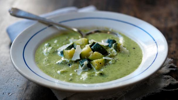 Italian-style courgette and parmesan soup