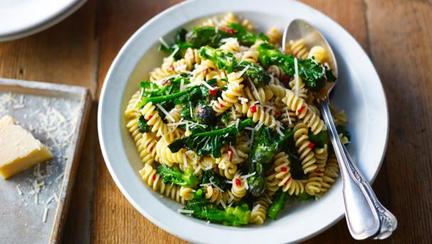 Pasta with purple sprouting broccoli