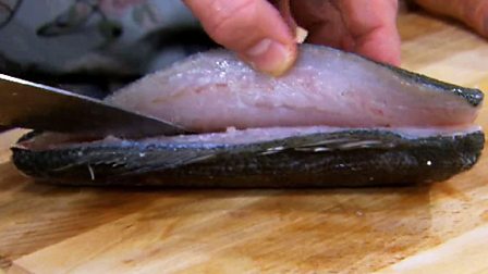 How to fillet a fish.mov